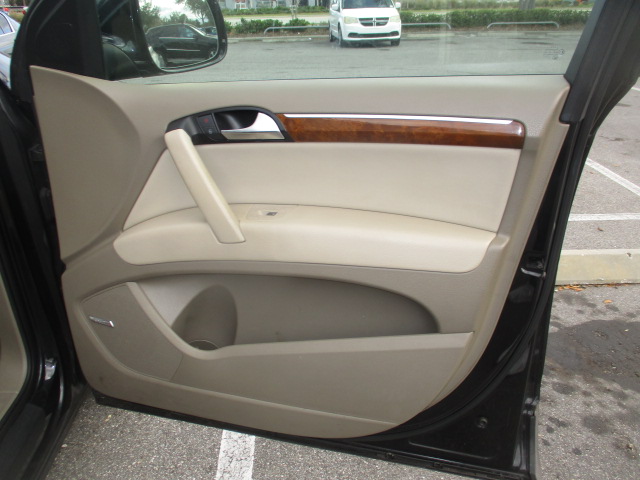 Used 2008 Audi Q7 3.6 Premium AWD/4WD image 18