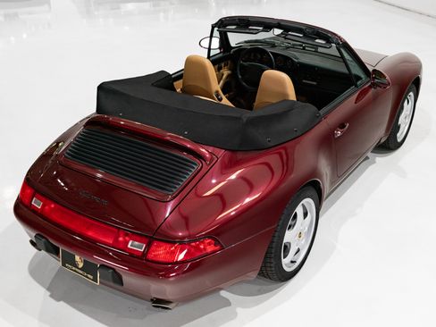 Used 1998 Porsche 911 Carrera Cabriolet RWD image 26