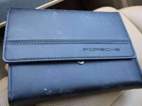 Used 2016 Porsche Macan Turbo image 38