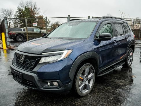 Used 2021 Honda Passport Touring image 1