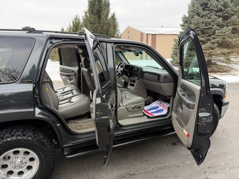 Used 2003 Chevrolet Tahoe 4WD image 13