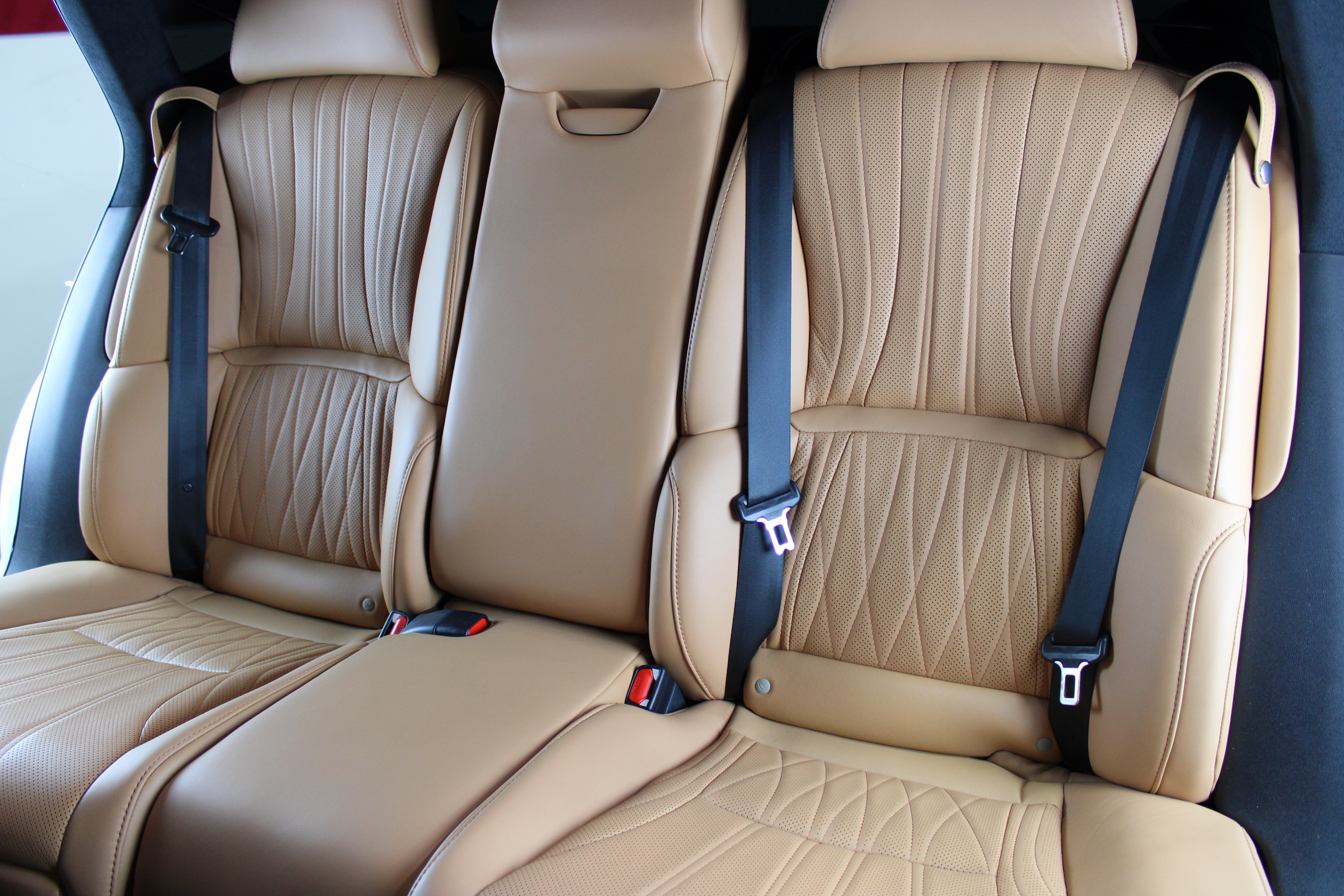 Used 2023 Lexus LS 500 w/ Luxury Package RWD image 9
