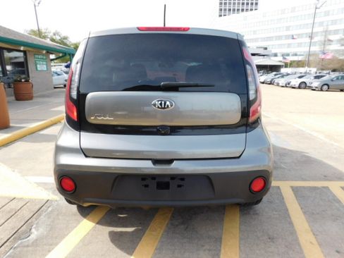 Used 2019 Kia Soul image 5