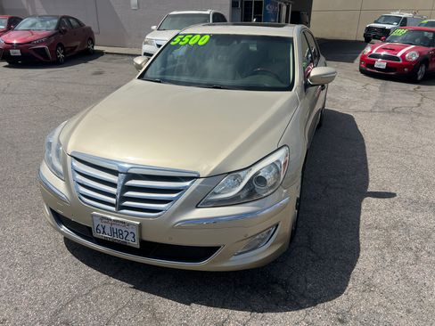 Used 2012 Hyundai Genesis 4.6 image 5