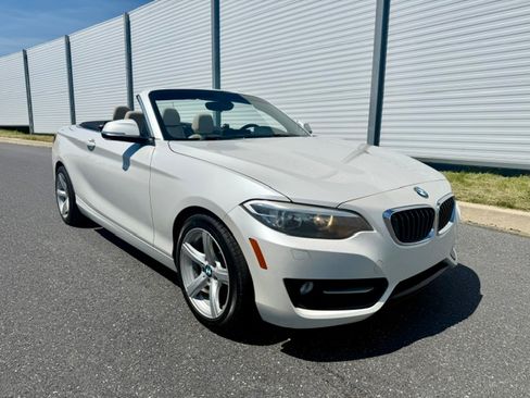 Used 2016 BMW 228i Convertible RWD image 4