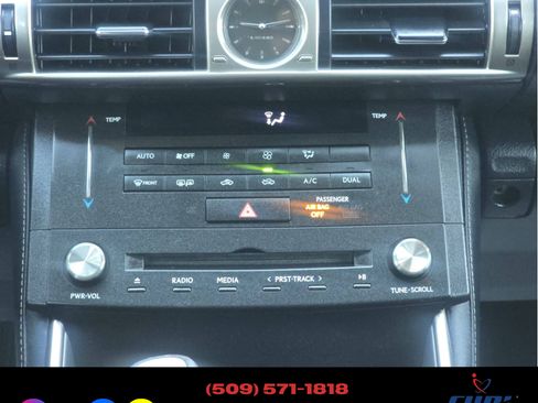 Used 2016 Lexus IS 200t image 11