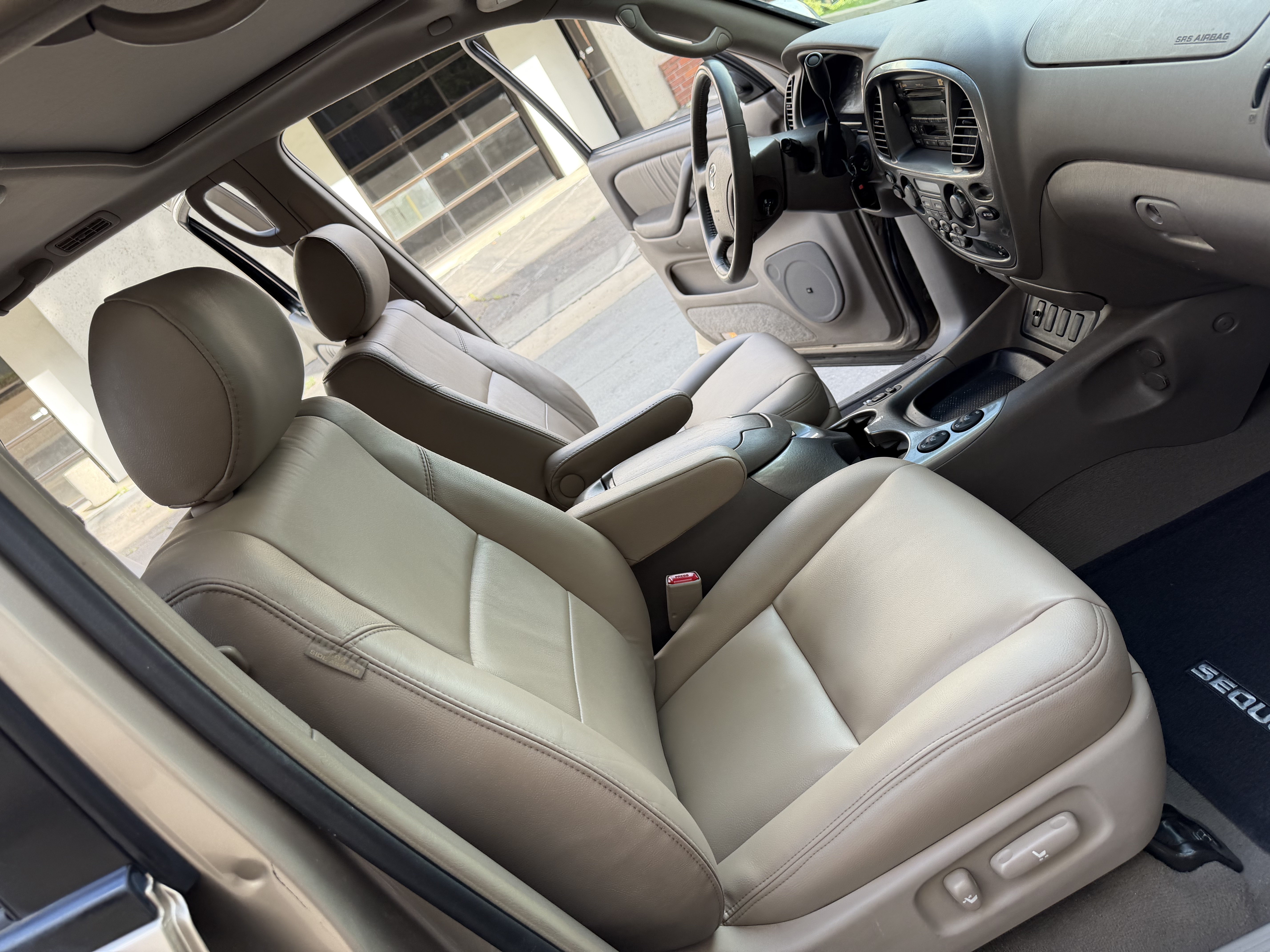 Used 2007 Toyota Sequoia Limited AWD/4WD image 27