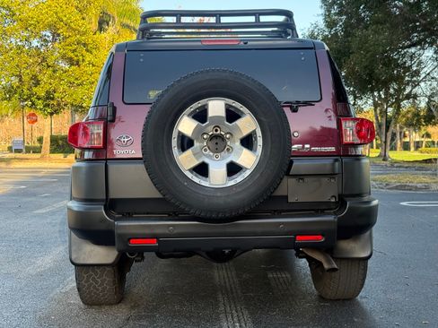 Used 2007 Toyota FJ Cruiser image 4