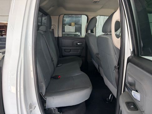 Used 2018 RAM 1500 2WD Quad Cab SLT image 15