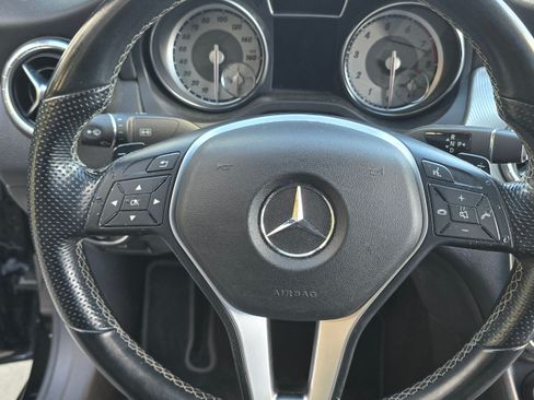 Used 2014 Mercedes-Benz CLA 250 image 29