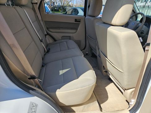 Used 2012 Ford Escape XLT image 10