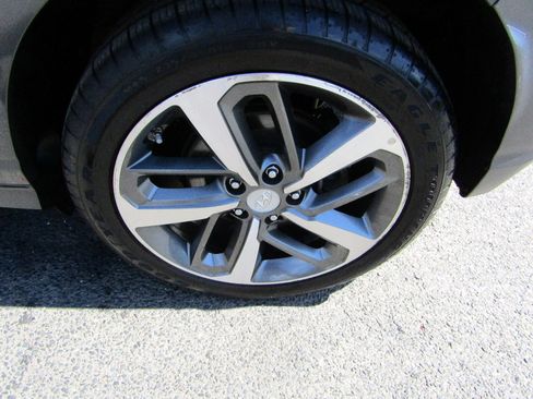 Used 2019 Hyundai Kona AWD Ultimate image 10