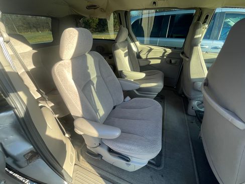 Used 2003 Dodge Grand Caravan Sport image 11