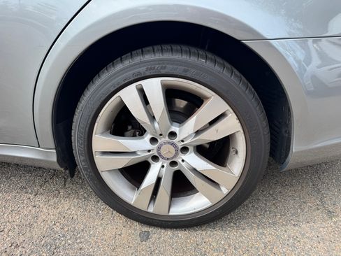 Used 2010 Mercedes-Benz CLS 550 image 14