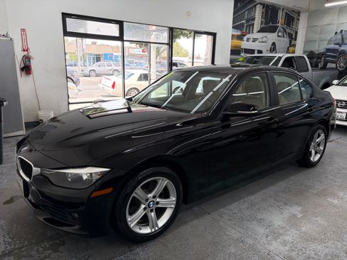 Used 2015 BMW 320i Sedan RWD image 2