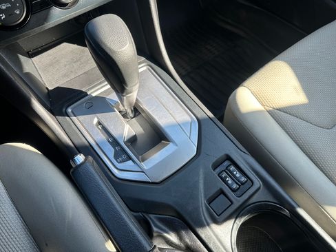 Used 2019 Subaru Impreza 2.0i Premium image 13