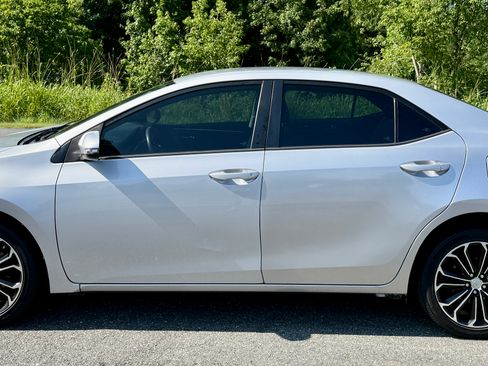 Used 2015 Toyota Corolla S Plus Sedan 4D FWD image 10