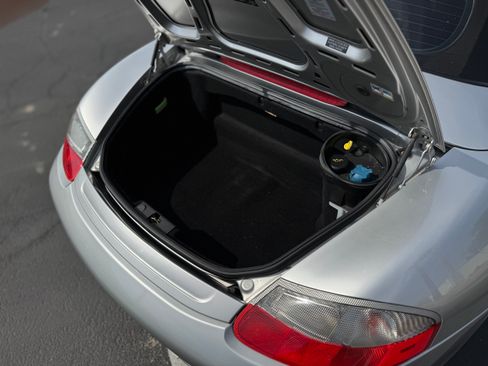 Used 2004 Porsche Boxster image 7