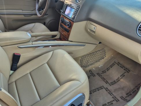 Used 2009 Mercedes-Benz ML 350 4MATIC image 9