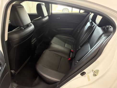 Used 2014 Acura ILX w/ Premium Package FWD image 13