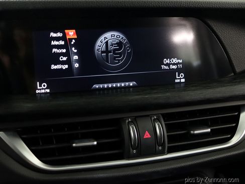 Used 2019 Alfa Romeo Stelvio AWD image 19