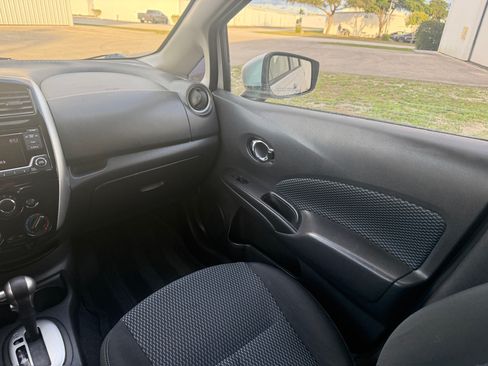 Used 2015 Nissan Versa Note SV image 24