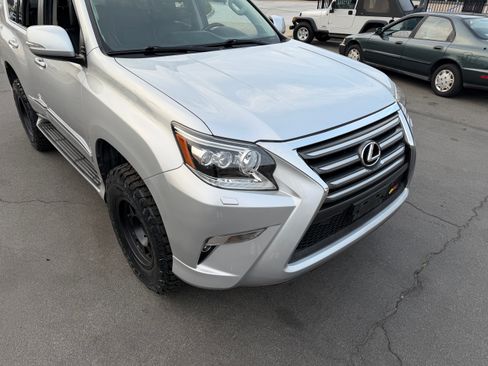 Used 2017 Lexus GX 460 image 13