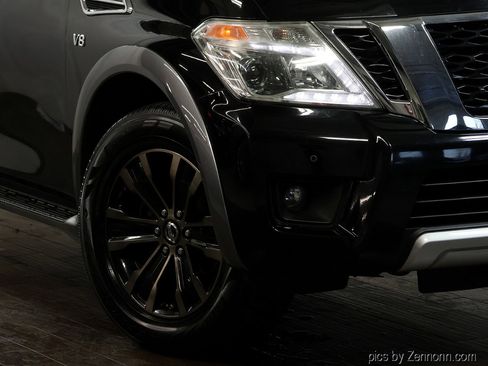 Used 2017 Nissan Armada Platinum image 3