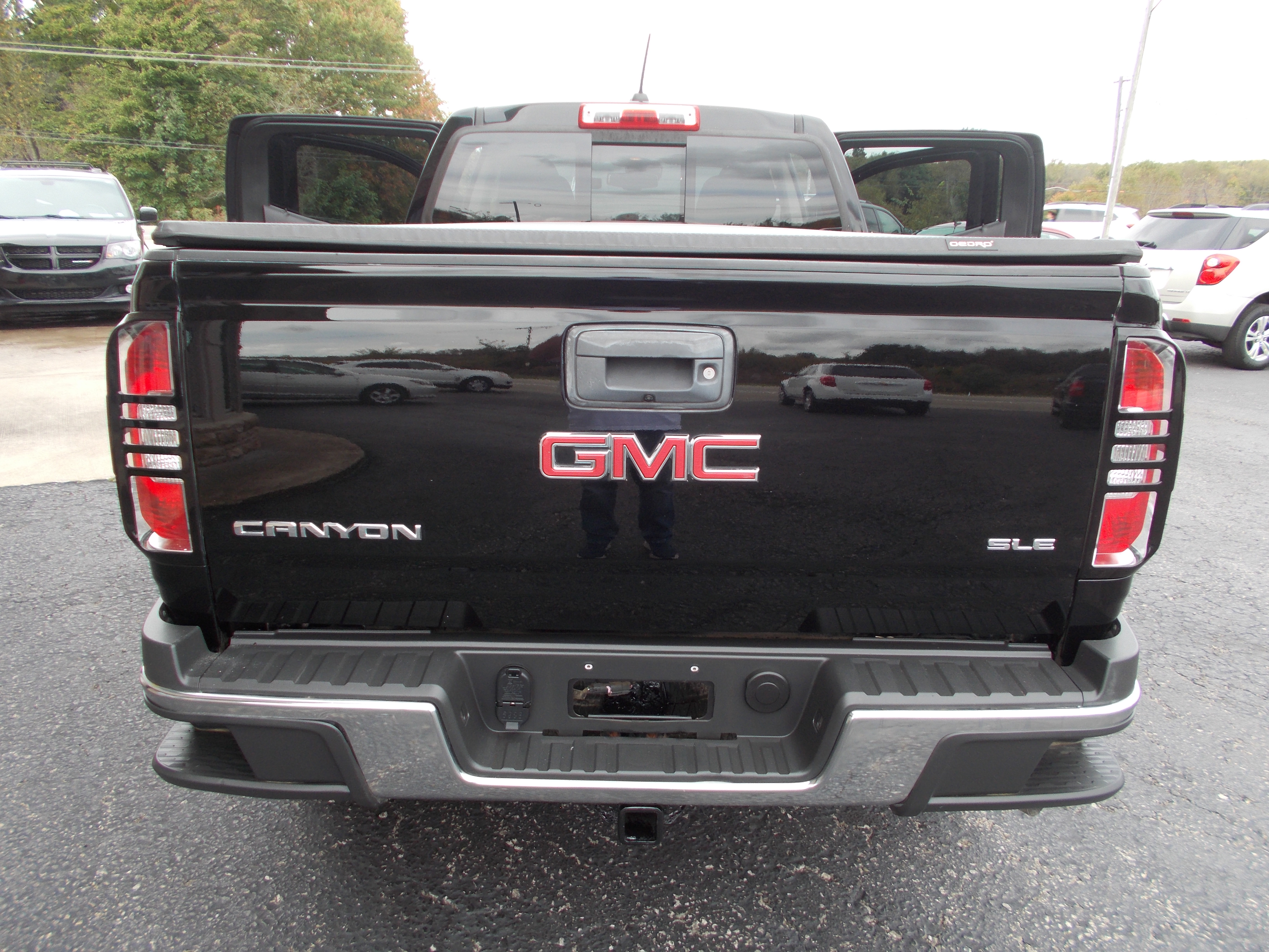 Used 2017 GMC Canyon 4x4 Crew Cab SLE image 29