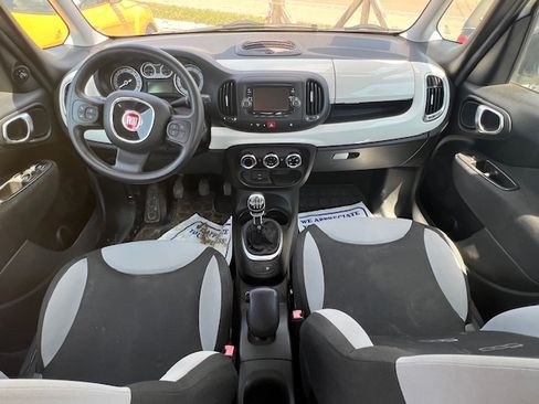 Used 2014 FIAT 500L Pop image 9
