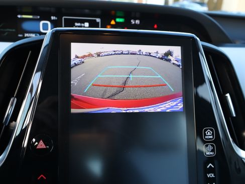 Used 2019 Toyota Prius Prime Premium image 28