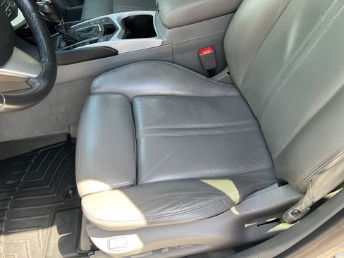 Used 2010 Cadillac SRX AWD Performance image 10