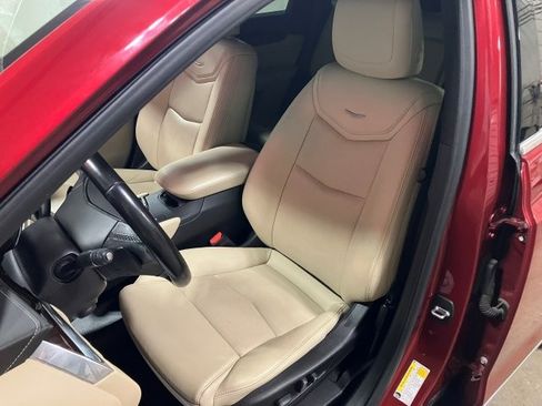 Used 2019 Cadillac XT5 Luxury image 8