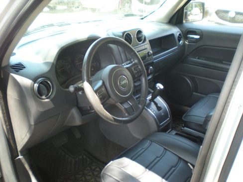 Used 2014 Jeep Patriot Latitude image 4