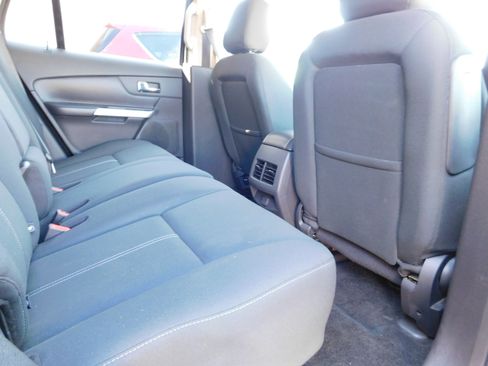 Used 2013 Ford Edge SE image 10