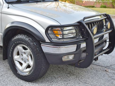 Used 2003 Toyota Tacoma SR5 image 25
