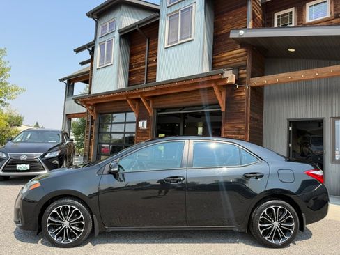 Used 2016 Toyota Corolla S Plus FWD image 2