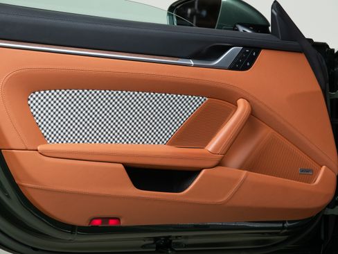 Used 2023 Porsche 911 Sport Classic image 15