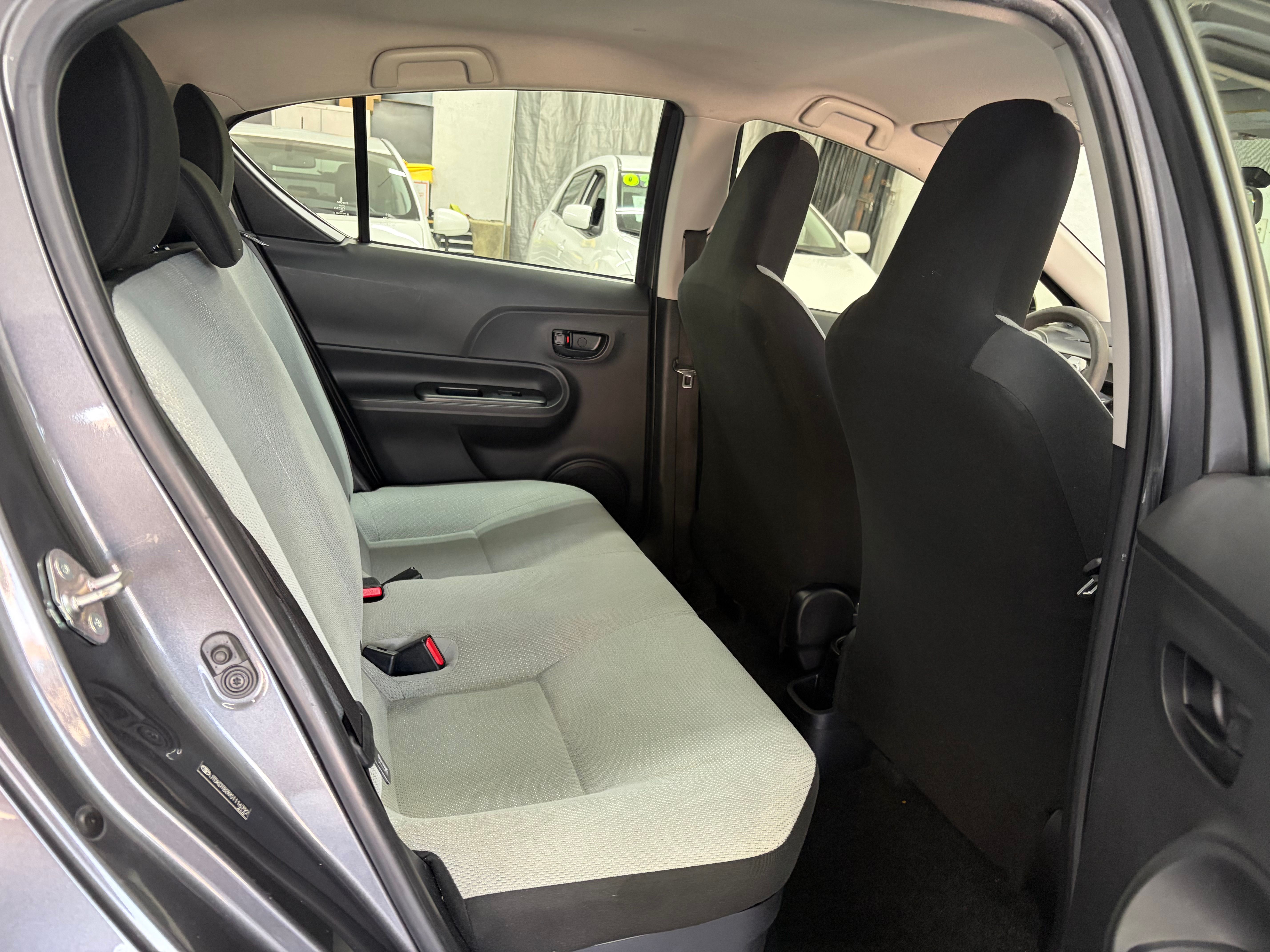 Used 2016 Toyota Prius C One FWD image 16