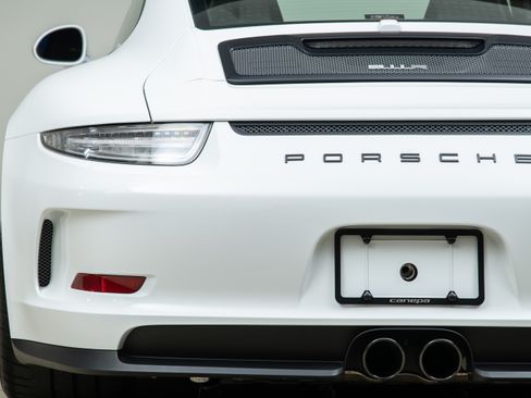 Used 2016 Porsche 911 R RWD image 71