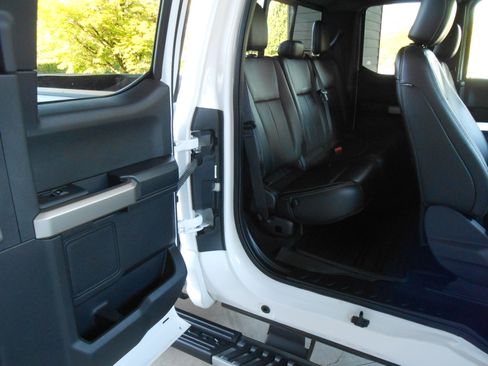 Used 2021 Ford F250 4x4 SuperCab Lariat image 15