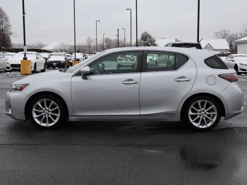 Used 2013 Lexus CT 200h Premium image 5