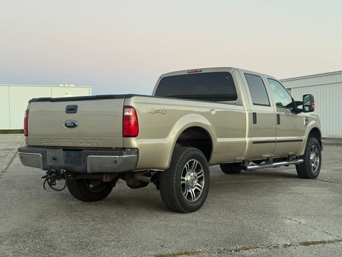 Used 2010 Ford F350 Lariat image 5