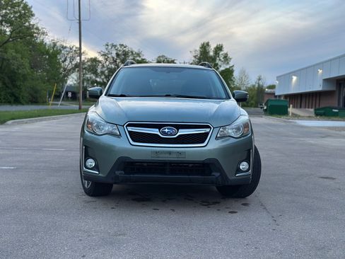 Used 2016 Subaru Crosstrek Touring Hybrid AWD/4WD image 2