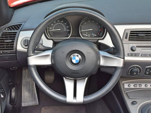 Used 2003 BMW Z4 2.5i Roadster RWD image 56