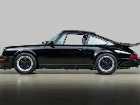 Used 1987 Porsche 911 Carrera Coupe RWD image 3