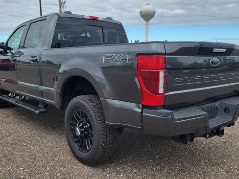 Used 2020 Ford F250 Lariat image 3