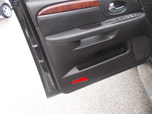 Used 2005 GMC Envoy XL 4WD image 5