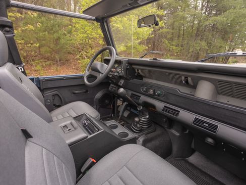 Used 1995 Land Rover Defender 90 image 21