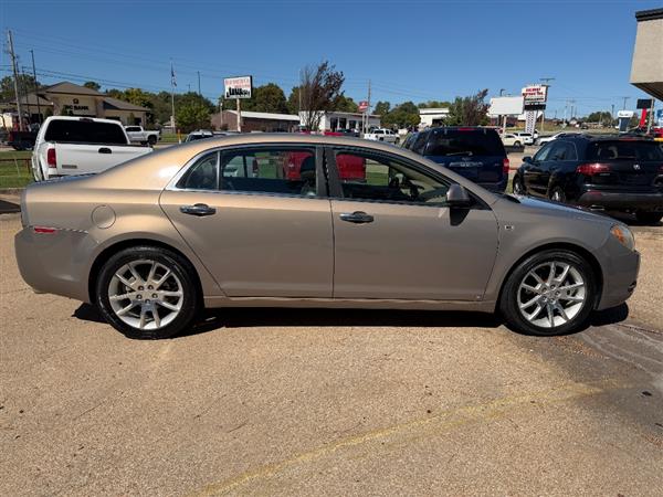 Used 2008 Chevrolet Malibu LTZ V6 FWD image 6